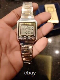 1984 RARE SEIKO SPACETRONIC Gold W030-0010 DIGITAL ISLAMIC WATCH