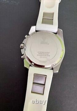GUESS Chunky White Bold Chronograph Water Resistant Watch Never Used, Boxed