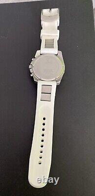 GUESS Chunky White Bold Chronograph Water Resistant Watch Never Used, Boxed