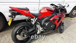 Honda CBR1000RR 06-07 Fireblade Stainless Oval twin-outlet Road-Legal Exhaust