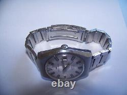 JAQUET-DROZ 25 JEWEL AUTO. 1960s, CLASSIC CHROMED STEEL CASE & RUNNING PERFECTLY