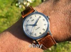 Mens vintage Smiths Everest I204 watch from 1964