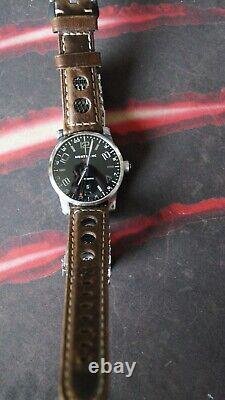 Montblanc TimeWalker GMT 7081 Automatic Watch Black dial 42mm date @6 bracelet