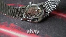 Montblanc TimeWalker GMT 7081 Automatic Watch Black dial 42mm date @6 bracelet
