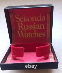 SEKONDA 21 Jewels Shockproof USSR made watch original box and bracelet