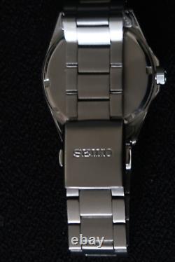 Seiko 6n52 00g0 Quartz Watch Green & White Dial Stainless Steel A Classic Beauty
