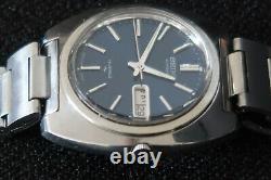 Seiko 7009-7090 Watch Automatic 19 Jewels Blue And Chrome Dial Stainless Strap