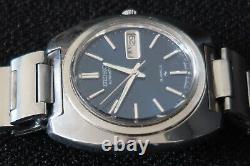 Seiko 7009-7090 Watch Automatic 19 Jewels Blue And Chrome Dial Stainless Strap