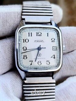 Soviet Raketa Square Watch 19 Jewels Quality Mark USSR Recently Serviced