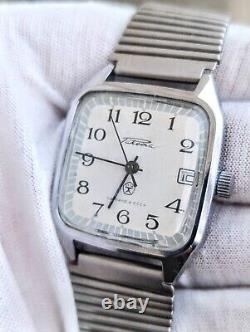 Soviet Raketa Square Watch 19 Jewels Quality Mark USSR Recently Serviced