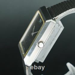 Vintage 1978 N-MINT SEIKO EMBLEM 7832-5050 Date Square Tank ShapeMen