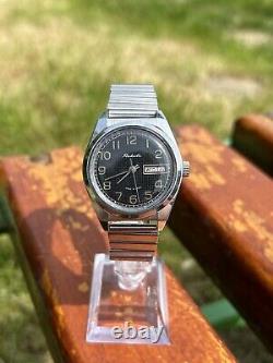 Vintage Soviet Collectible Raketa Watch Mechanical Wristwatch Made In USSR 1980s