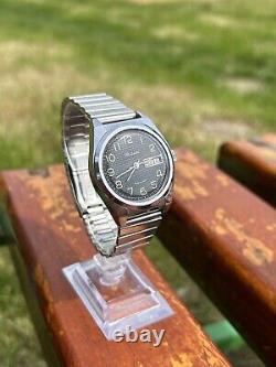 Vintage Soviet Collectible Raketa Watch Mechanical Wristwatch Made In USSR 1980s