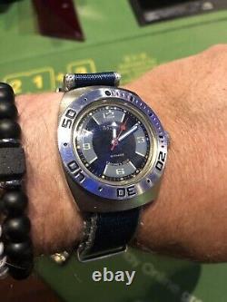 Vintage Soviet Men's Dive watch VOSTOK AMPHIBIA 2209 antimagnetic made in USSR