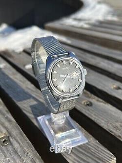 Vintage Soviet Slava Watch Retro Mechanical Wristwatch Made In USSR 1980s