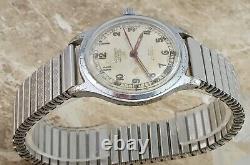 WW2 Steel Actua Officers 17 jewel Military Centre Seconds Wrist Watch 1944
