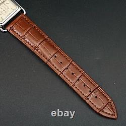 BOÎTE N-MINT BURBERRY BU1202 Montre pour hommes carrée à petite seconde en forme de tank avec bracelet neuf