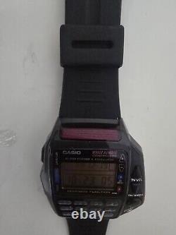 Casio CMD-40B. Montre rétro avec télécommande et cinq piles supplémentaires