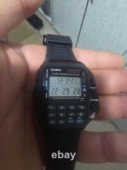 Casio CMD-40B. Montre rétro avec télécommande et cinq piles supplémentaires