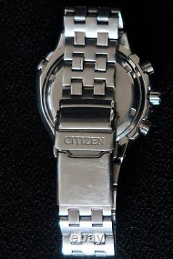 Citoyen 2100 Montre chronographe Eco-drive Panda en acier inoxydable chromé brossé avec bracelet en cuir