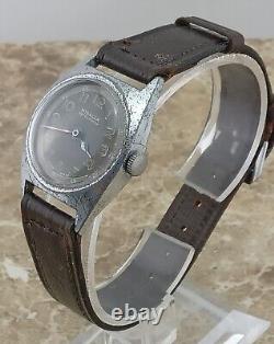 La Seconde Guerre mondiale Misalla Suisse 16 Joyau Montre Militaire de Poignet 1940