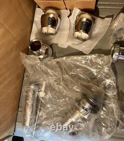 Lot de Delta Chrome/Acier Inoxydable