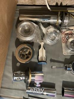 Lot en chrome/acier inoxydable Delta