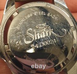 Montre Shark Taucher 200M Quartz Analogique Bleue en Acier Inoxydable Occasion