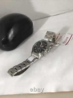 Montre bracelet chronographe pour homme Pulsar avec cadran noir, date et bracelet en acier inoxydable PF8363X1