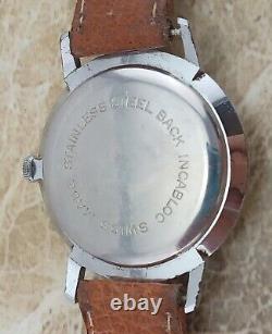 Montre-bracelet de soirée en acier suisse rétro Montine 17 rubis 1974