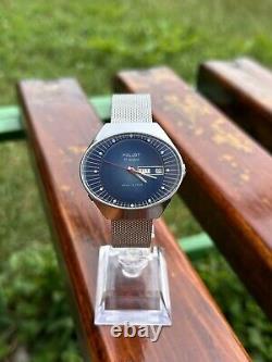 Montre de collection vintage Poljot Stade Boîtier ovale URSS Mécanique soviétique années 1980
