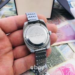 Montre de plongée soviétique Vostok Amphibia Boîtier en acier inoxydable 2209 18 rubis