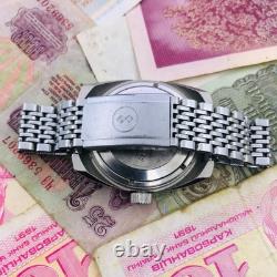 Montre de plongée soviétique Vostok Amphibia Boîtier en acier inoxydable 2209 18 rubis