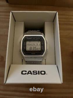 Montre numérique Casio ABL-100WE-1AEF (Bluetooth, Suivi des pas)