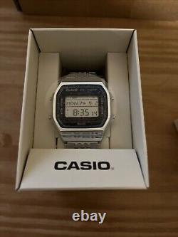 Montre numérique Casio ABL-100WE-1AEF (Bluetooth, Suivi des pas)