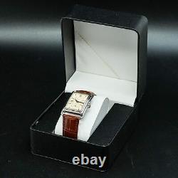 Montre pour homme Burberry BU1202 forme tank petite seconde carrée argentée