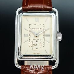 Montre pour homme Burberry BU1202 forme tank petite seconde carrée argentée