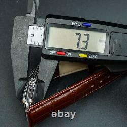 Montre pour homme Burberry BU1202 forme tank petite seconde carrée argentée