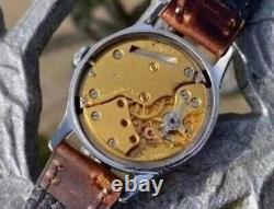 Montre vintage Smiths Astral datée de 1957