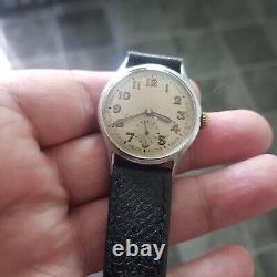 Montre vintage pour hommes Les Fils De Paul Joblin datant des années 1940, Seconde Guerre mondiale.