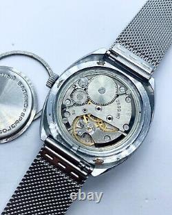 Montre vintage rare de collection RAKETA, montre-bracelet mécanique soviétique, URSS des années 1980.