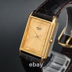 N-MINT SEIKO QZ 5Y81-5020 montre vintage élégante pour homme en forme de réservoir du Japon