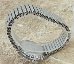 WW2 Acier Actua Officiers Montre-bracelet militaire à 17 rubis avec secondes au centre, 1944